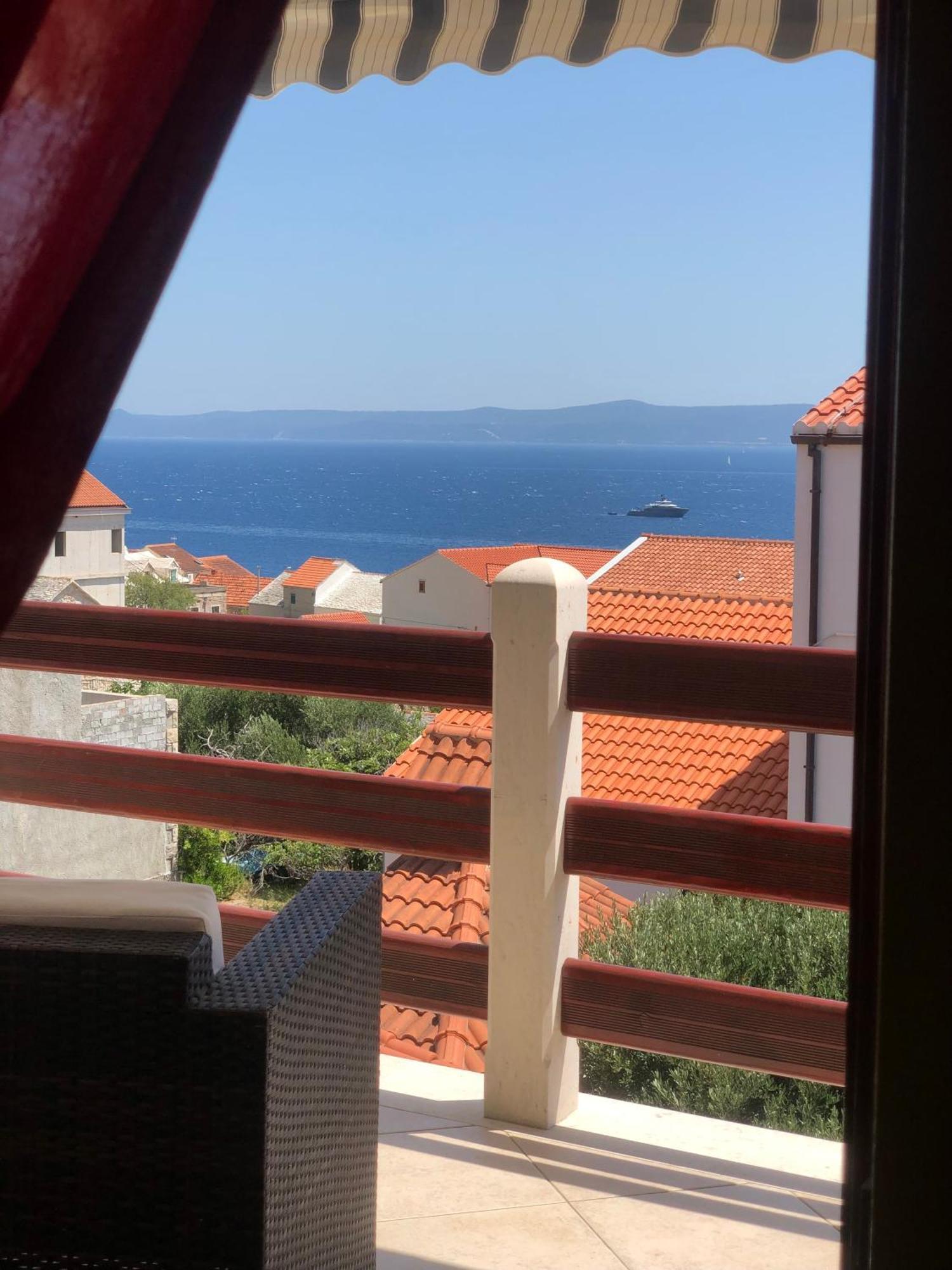 Villa Kiki Bol Exteriér fotografie