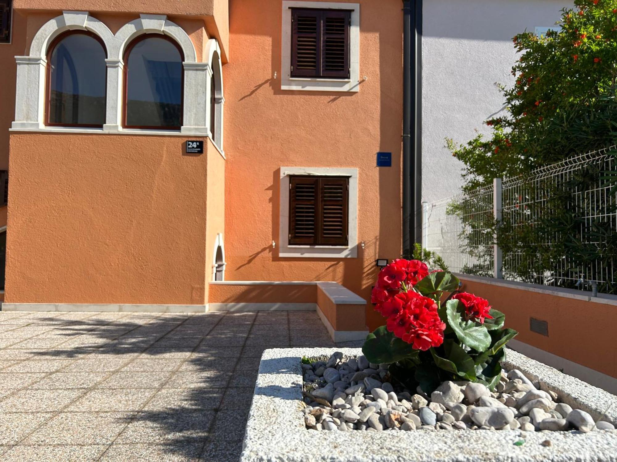 Villa Kiki Bol Exteriér fotografie